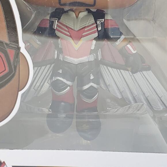 Marvel Falcon Funko Pop Vinyl - The Falcon and the Winter Soldier #812 NIB - Picture 4 of 15